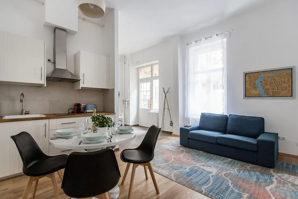 Basilica Dream Home In The Absolute Center Budapest Apartment